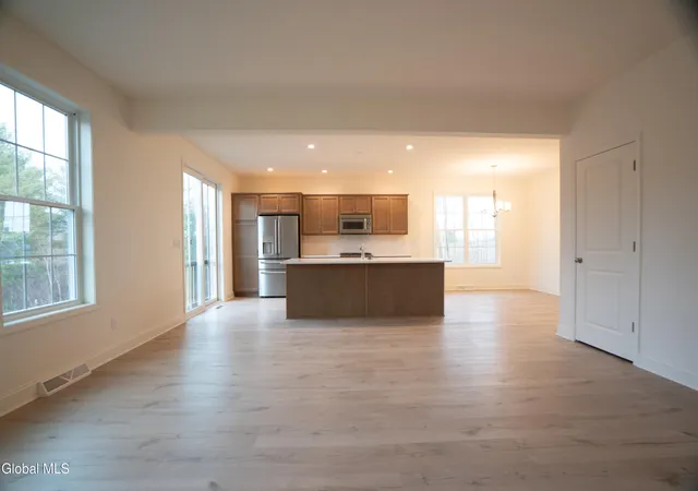 4th image of 48 Lancaster Ct, Ballston Lake, NY 12019 | MLS# 202611427