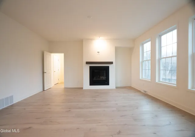 5th image of 48 Lancaster Ct, Ballston Lake, NY 12019 | MLS# 202611427
