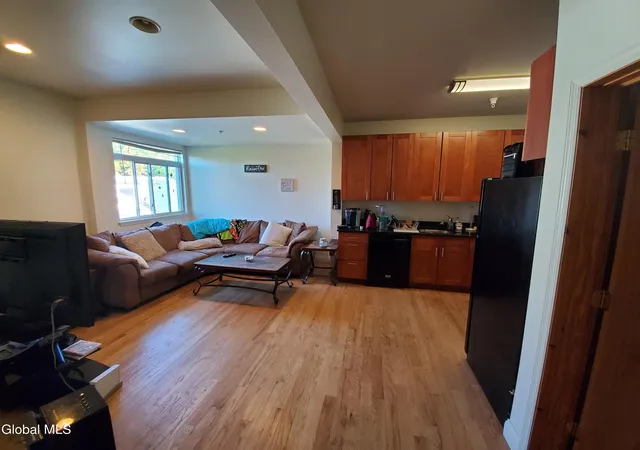 5th image of 811 Madison Ave, Albany, NY 12208 | MLS# 202611652