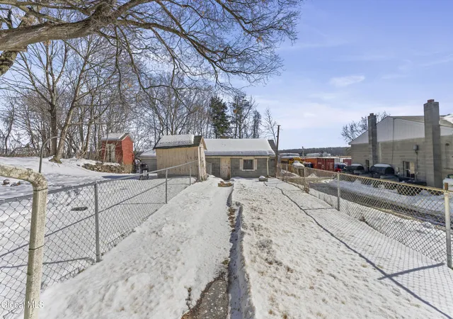 Listing Photo 2 - Condo for sale in building located at 115 N Washington St, Athens, NY 12015 - Unit #