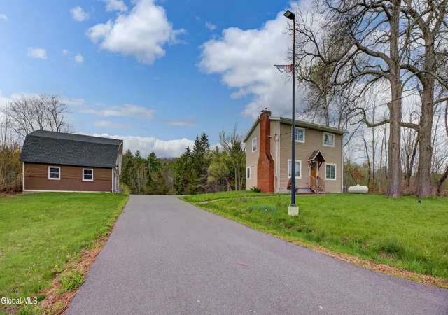 3rd image of 475 Ny-32, Schuylerville, NY 12871 | MLS# 202612275