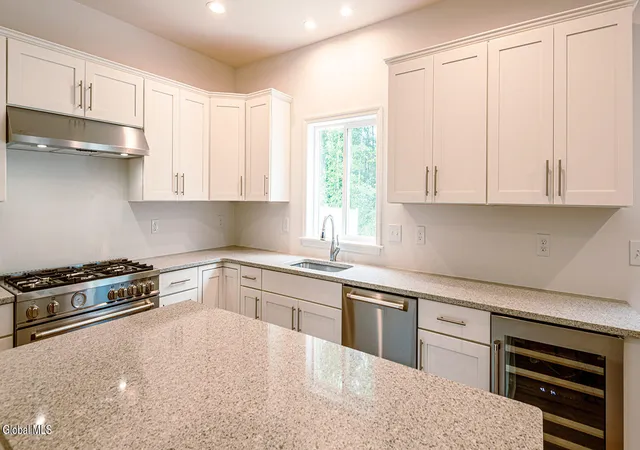 2nd image of 15 Stone Creek Dr, East Greenbush, NY 12061 | MLS# 202612473