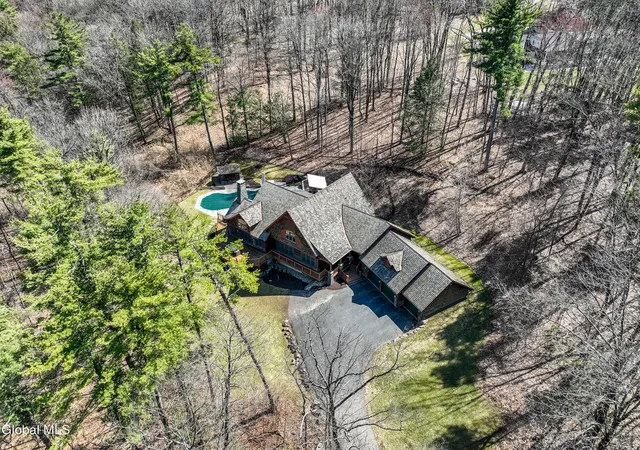 4th image of 35 Shaker Bay Rd, Latham, NY 12110 | MLS# 202616731