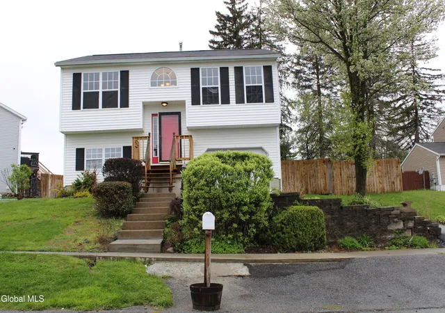 Homes for sale in Schuylerville, NY | 12 Morgan's Run, Schuylerville, NY 12871 | MLS# 202616211