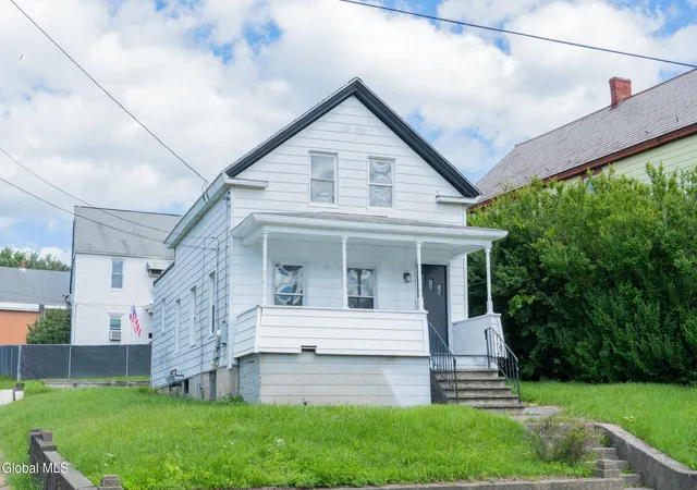 Photo 1 of Single family home for sale at 142 Saratoga Ave, Mechanicville, NY 12118 | MLS# 202612925 | Listing updated on 2026-09-01