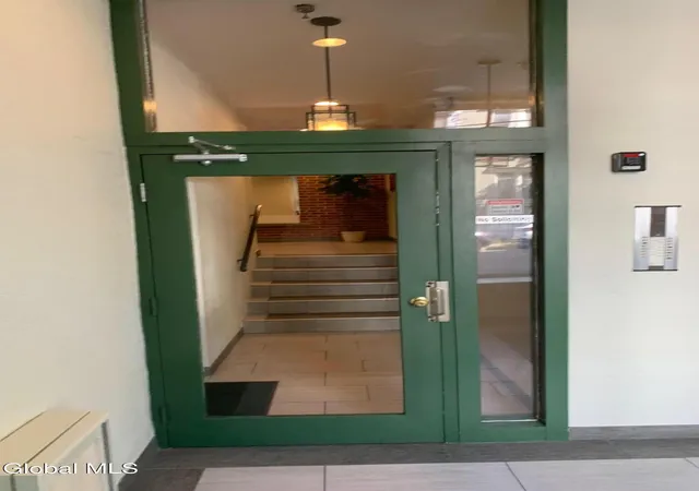4th image of 270 Hudson Ave, Albany, NY 12210