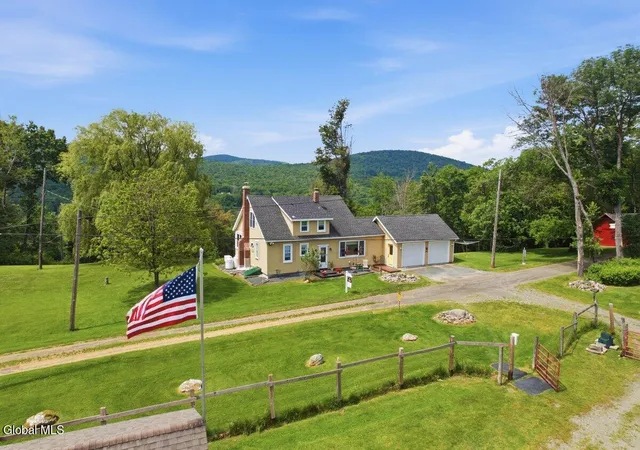 Homes for sale in Petersburg, NY | 15 Loneoak Ln, Petersburg, NY 12138 | MLS# 202614979