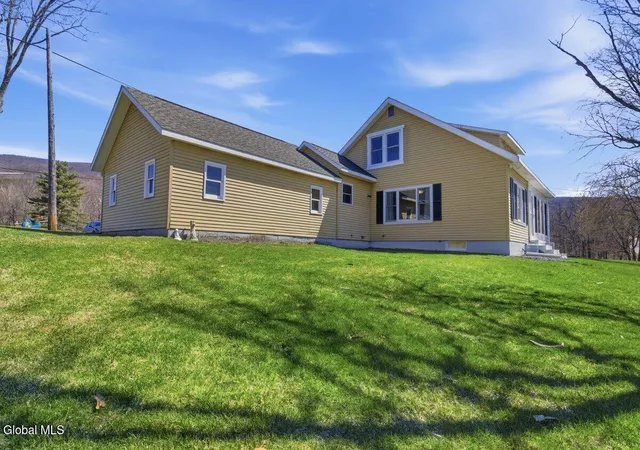 Homes for sale in Petersburg, NY | 15 Loneoak Ln, Petersburg, NY 12138 | MLS# 202614979