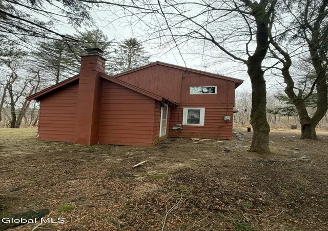 Homes for sale in Grafton, NY | 2704 Ny 2, Grafton, NY 12052 | MLS# 202613388