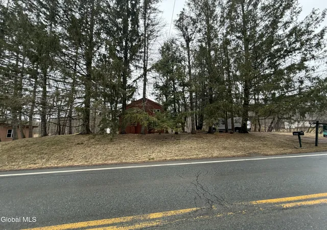 Homes for sale in Grafton, NY | 2704 Ny 2, Grafton, NY 12052 | MLS# 202613388