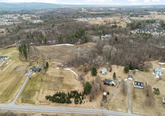 Single family home for sale at 264 Upper Newtown Rd, Mechanicville, NY 12118 | MLS# 202613407 | Listing updated on 2026-04-06