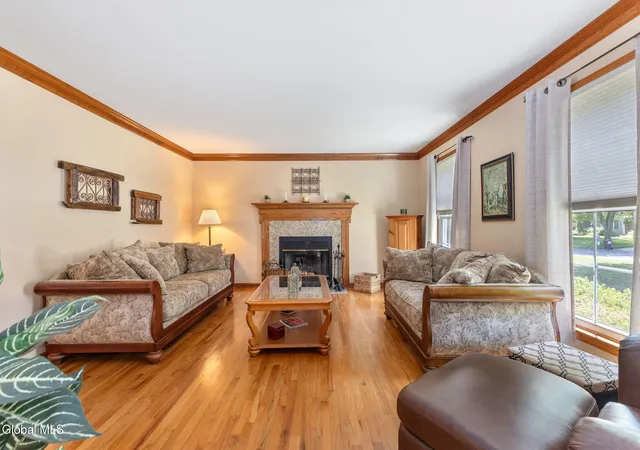 4th image of 607 Salvia Ln, Schenectady, NY 12303 | MLS# 202620556