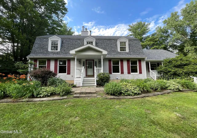 Homes for sale in Pittstown, NY | 17 Johnny Cake Hollow Rd, Pittstown, NY 12121 | MLS# 202613932