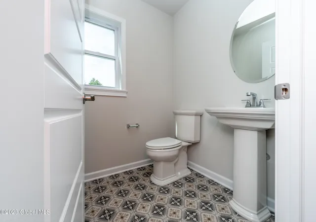 2nd image of 4 Hunter Ct, Ballston Spa, NY 12020 | MLS# 202615487