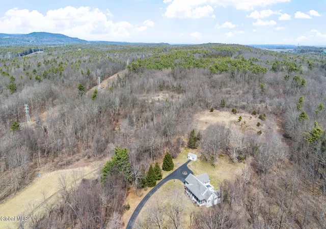 3rd image of 32 Halsted Ln, Ravena, NY 12143 | MLS# 202614031