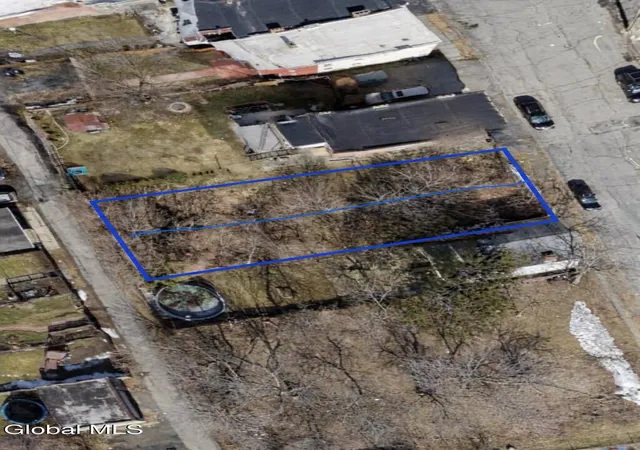Homes for sale in Troy, NY | 1035-1037 6Th Avenue Avenue, Troy, NY 12180 | MLS# 202614466