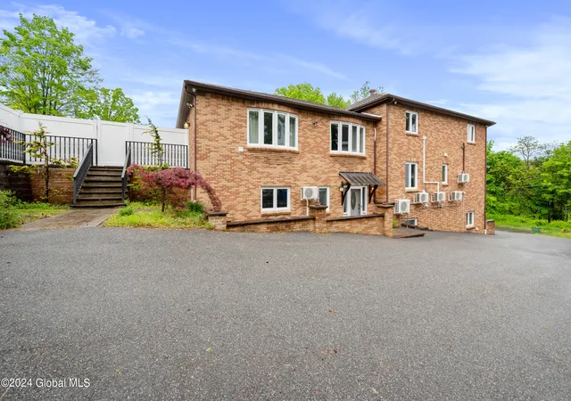1st image of 5 Wawayanda Pl, Middletown, NY 10940 | MLS# 202614218