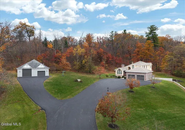 5th image of 1306 Putnam Rd, Schenectady, NY 12306 | MLS# 202618807