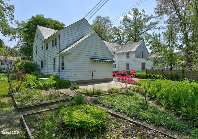 Homes for sale in Niskayuna, NY | 1555 Dean St, Niskayuna, NY 12309 | MLS# 202617714