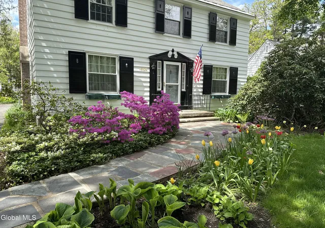 Homes for sale in Niskayuna, NY | 1555 Dean St, Niskayuna, NY 12309 | MLS# 202617714