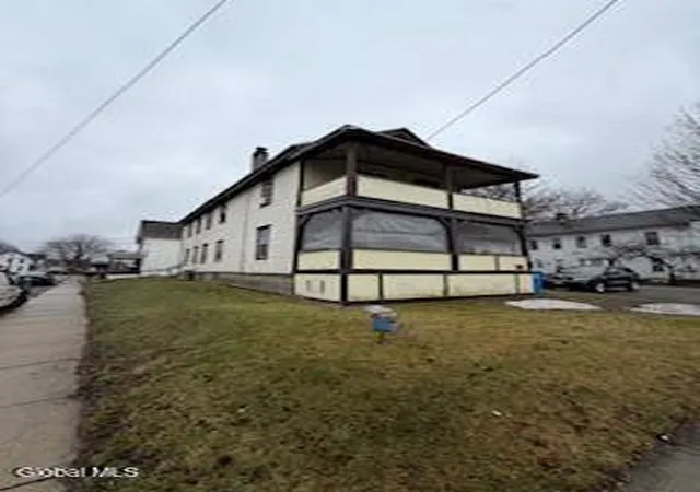 Listing Photo 2 - Condo for sale in building located at 1 Lincoln St, Gloversville, NY 12078 - Unit #