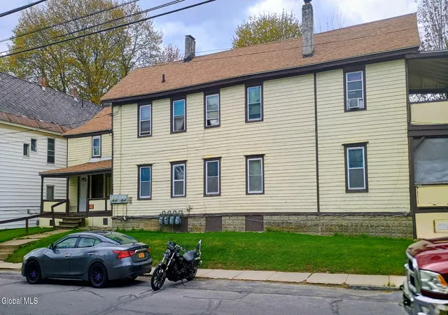 Listing Photo 3 - Condo for sale in building located at 1 Lincoln St, Gloversville, NY 12078