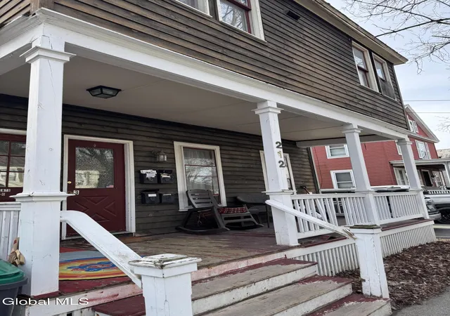 3rd image of 212 Regent St, Saratoga Springs, NY 12866 | MLS# 202621761