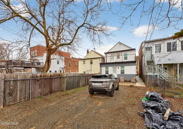 35th image of 479 2nd St, Troy, NY 12180 | MLS# 202614702