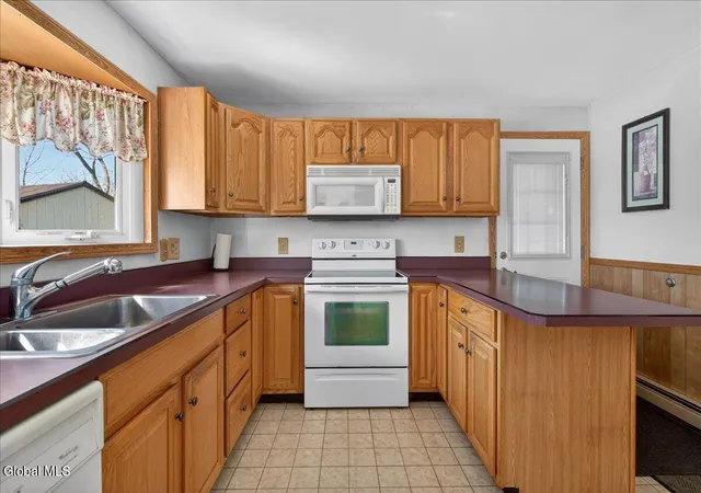 5th image of 25 Dorchester Dr, Stillwater, NY 12170 | MLS# 202615055