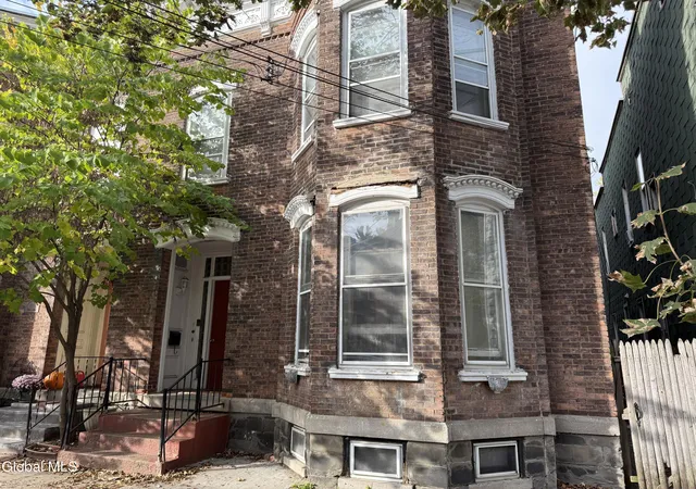 2nd image of 229 Green St, Schenectady, NY 12305 | MLS# 202615473