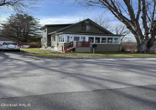 Photo 1 of Single family home for sale at 41 Easterly St, Gloversville, NY 12078 | MLS# 202614949 | Listing updated on 2026-04-20