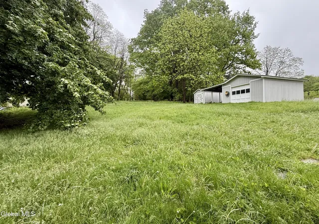 4th image of 215 Forest Ave, Amsterdam, NY 12010 | MLS# 202617965