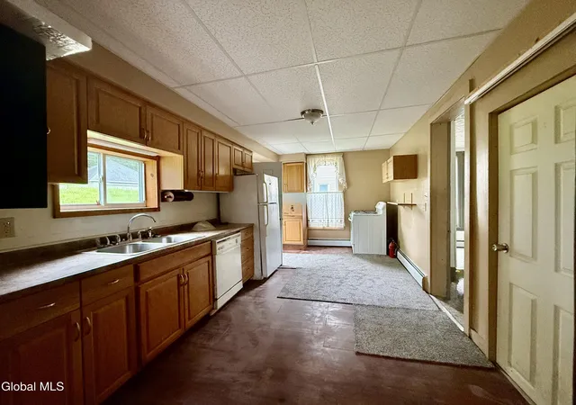 5th image of 215 Forest Ave, Amsterdam, NY 12010 | MLS# 202617965