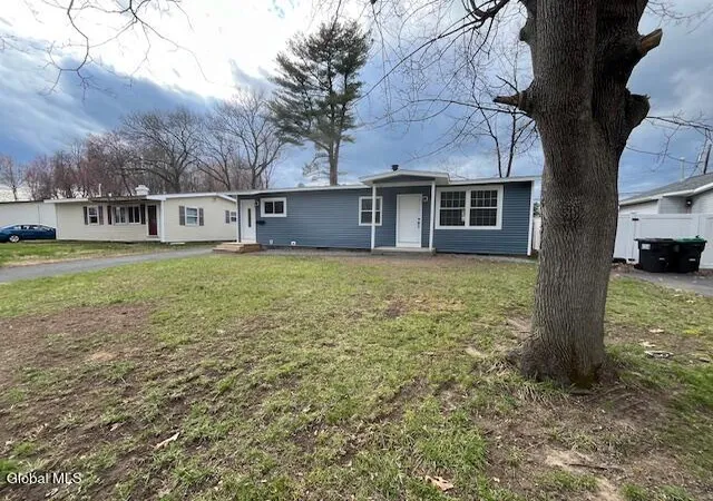 2nd image of 51 Sherwood Dr, Latham, NY 12110 | MLS# 202614965