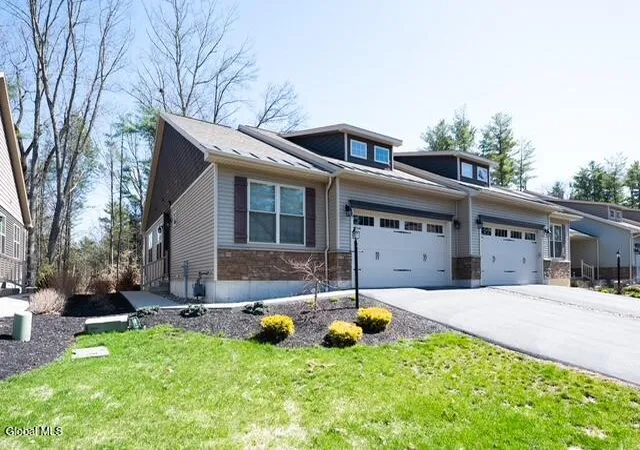 2nd image of 17 Canterbury Ln, Bethlehem, NY 12054 | MLS# 202615603