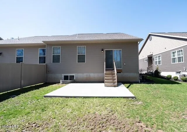 3rd image of 17 Canterbury Ln, Bethlehem, NY 12054 | MLS# 202615603