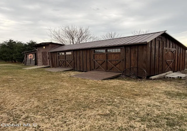 Homes for sale in Ephratah, NY | 730 New Turnpike Rd, Ephratah, NY 13339 | MLS# 202615030