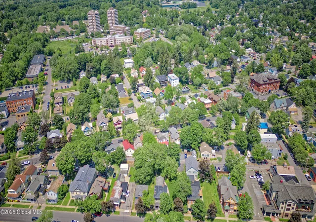 47th image of 119 Church St, Saratoga Springs, NY 12866 | MLS# 202615324