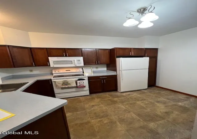 Photo 3 of Condo for sale at 4004 S Foxwood Dr #S, Clifton Park, NY 12065 | MLS# 202615251 | Listing updated on 2026-08-31