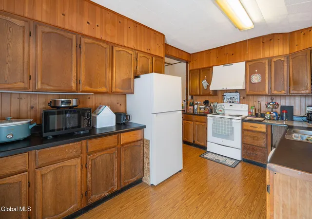 Homes for sale in Sharon Springs, NY | 148 France St, Sharon Springs, NY 13459 | MLS# 202615363