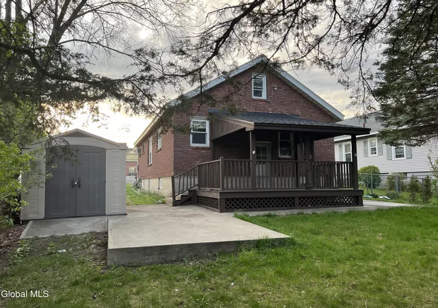 3rd image of 730 8Th Ave, Watervliet, NY 12189 | MLS# 202615373