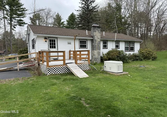 Homes for sale in New Lebanon, NY | 11 Kinderhook Ln, New Lebanon, NY 12125 | MLS# 202617508