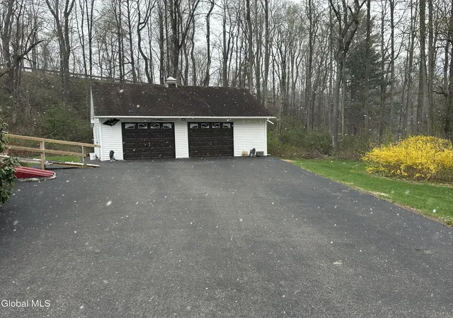 Homes for sale in New Lebanon, NY | 11 Kinderhook Ln, New Lebanon, NY 12125 | MLS# 202617508