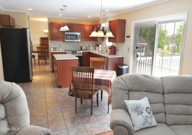 3rd image of 511 Tony Dr, Rotterdam, NY 12306 | MLS# 202616789