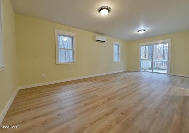 Photo 4 of Sale Pending at 1011 Middleline Rd, Ballston Spa, NY 12020 | MLS# 202615698 | Listing updated on 2026-09-09