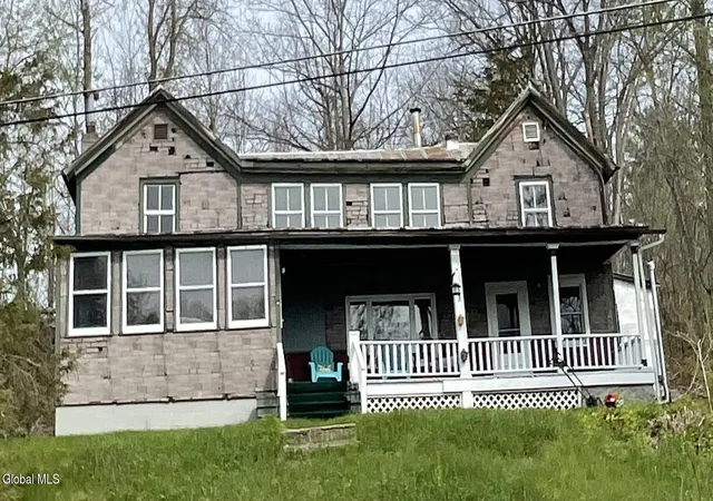 Homes for sale in Schoharie, NY | 523 Enders Ave, Schoharie, NY 12092 | MLS# 202615820