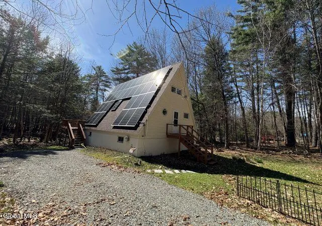 Homes for sale in Hadley, NY | 28 Pinewood Priv Pl, Hadley, NY 12835 | MLS# 202615828