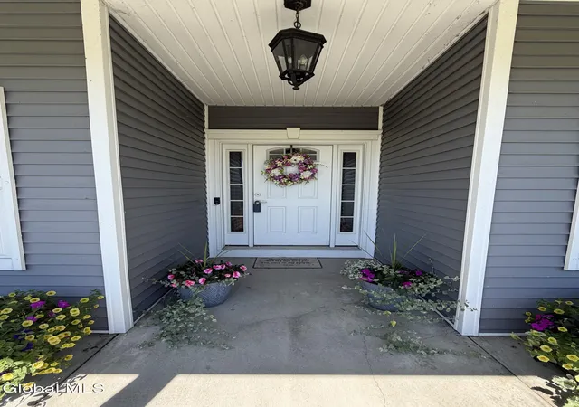 3rd image of 103 Joann Wy, Amsterdam, NY 12010 | MLS# 202616194