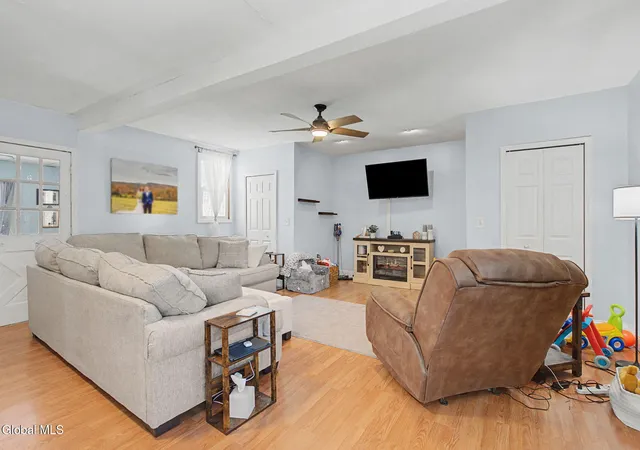 4th image of 11 Cherry Ln, Guilderland, NY 12084 | MLS# 202615865