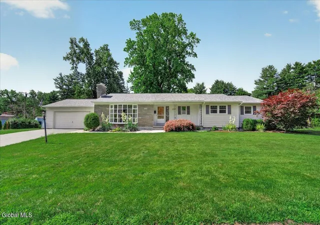 Homes for sale in Niskayuna, NY | 2264 Preisman Dr, Niskayuna, NY 12309 | MLS# 202621421